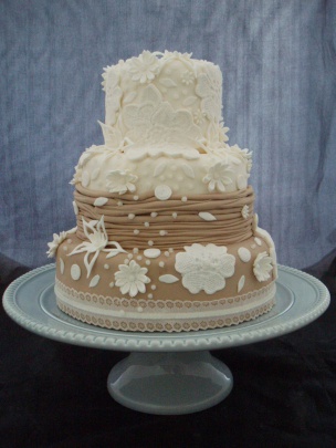 Vintage Lace Wedding Cake
